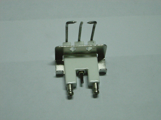 Clavija de encendido de metal Tres agujas 95% Aluminio Cerámica Quemador de gas Electrodo de encendido