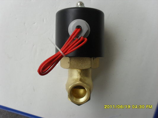 Válvula solenoide eléctrica de latón AC 220V 3/4 pulgadas para agua caliente NC